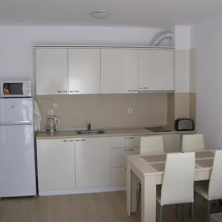 Морски Бряг 4*