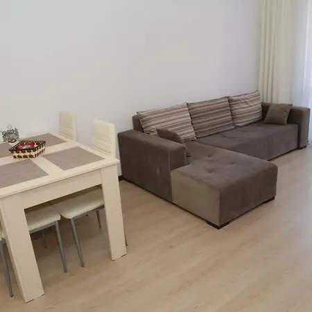 Морски Бряг アパートホテル