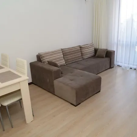 Морски Бряг アパートホテル