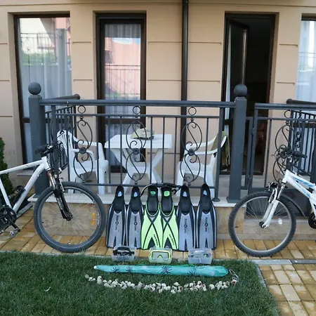 Морски Бряг アパートホテル