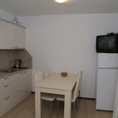 Морски Бряг アパートホテル 4*